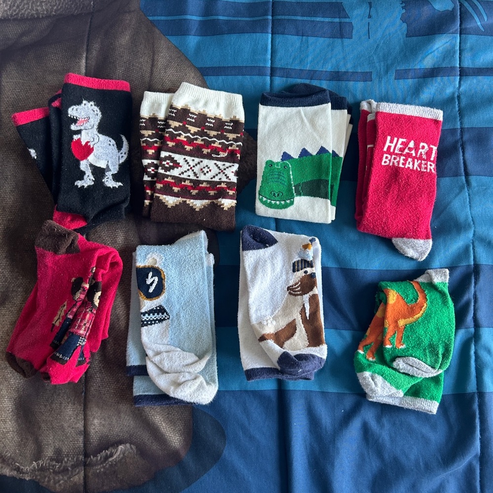 8 pack of Gymboree kids socks 6-13yo